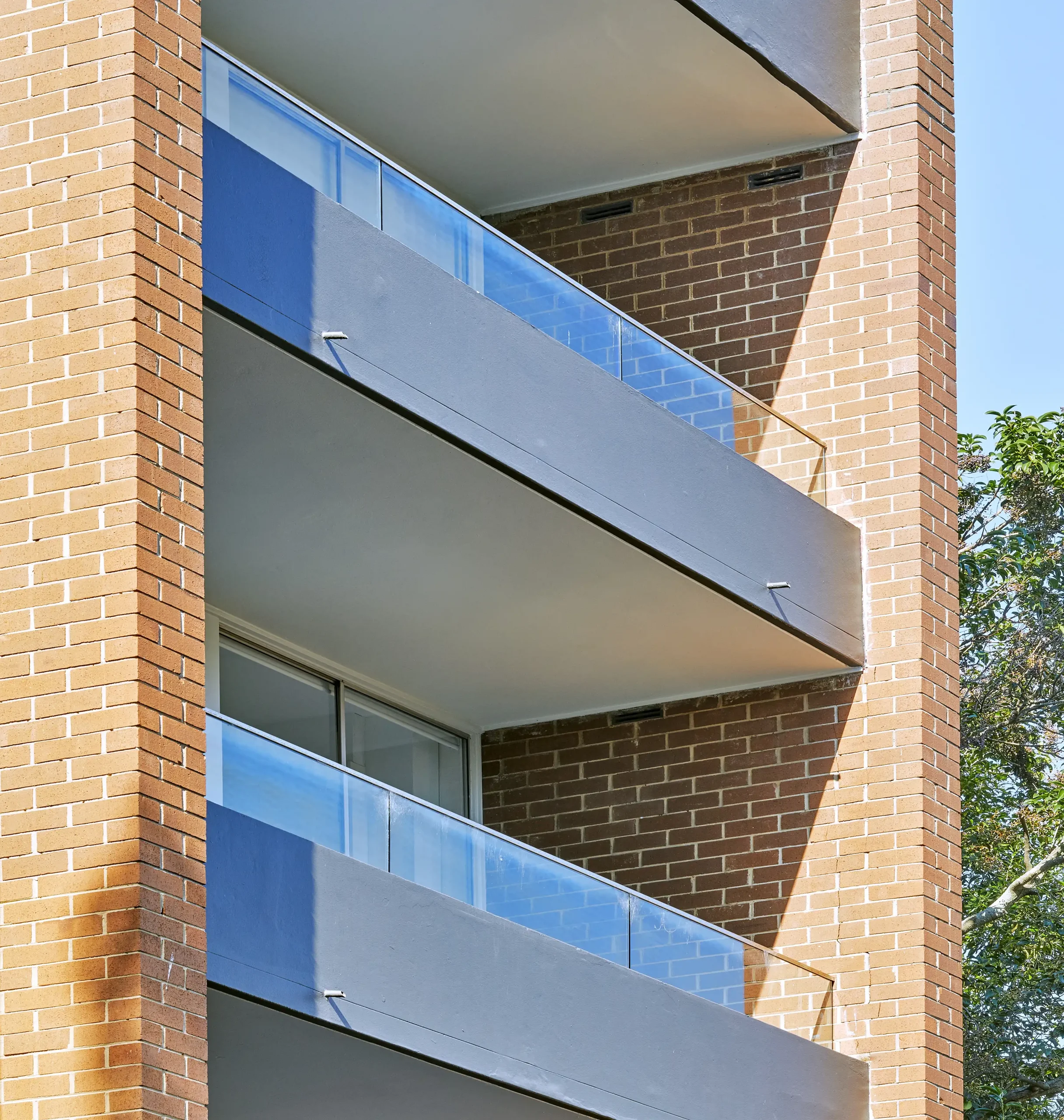 
								Glass balustrades with handrails