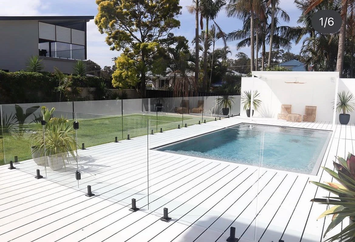 
								Modern frameless glass pool fencing