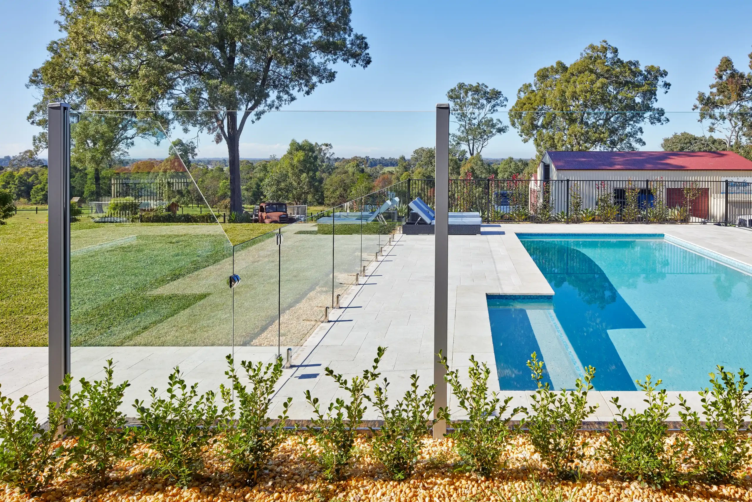 
								Semi frameless aluminium glass pool fencing